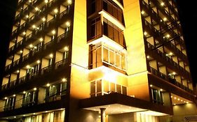 Herald Suites Solana